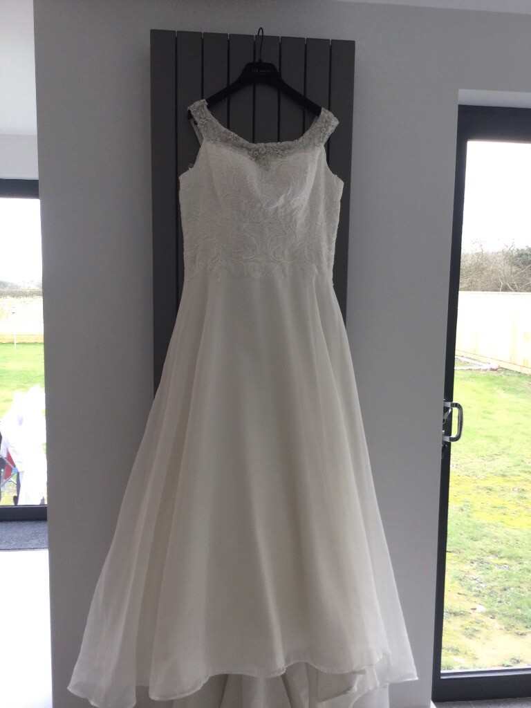 sell my wedding dress for free