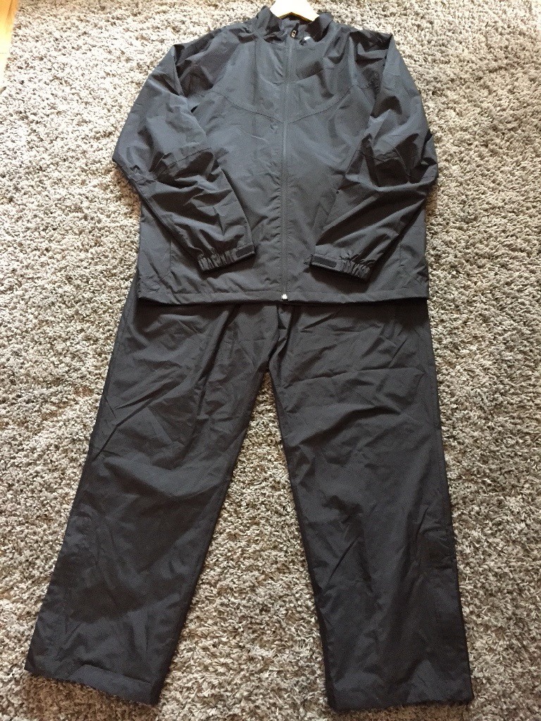 nike tracksuit waterproof