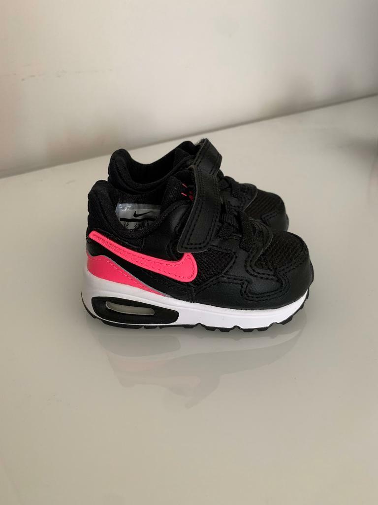boys nike trainers size 2.5