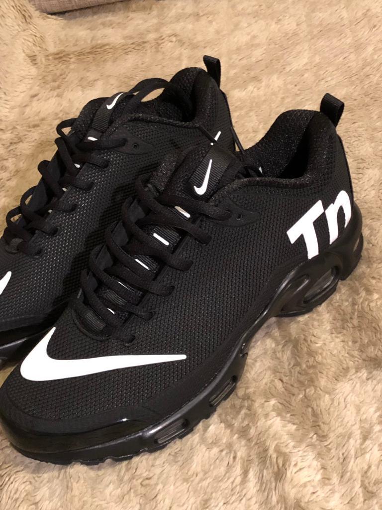 nike air max plus tn ultra se black