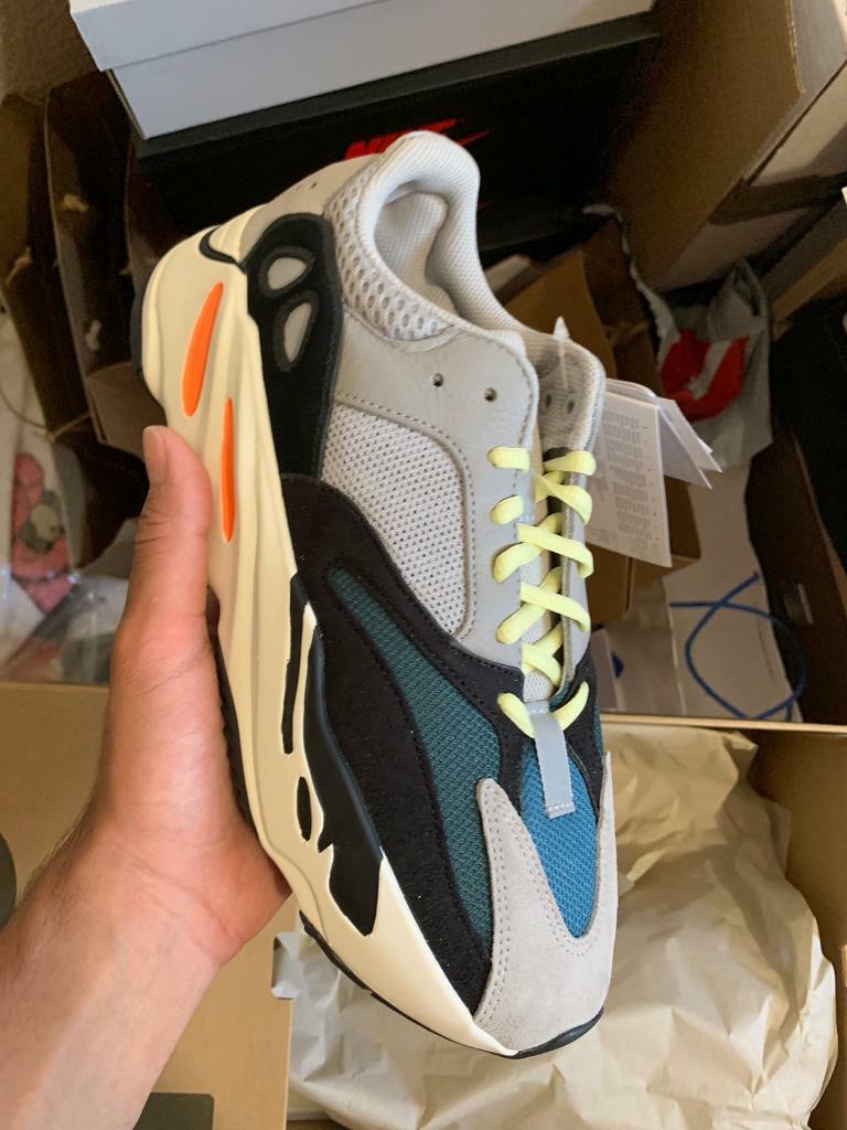 yeezy 700 size 4.5