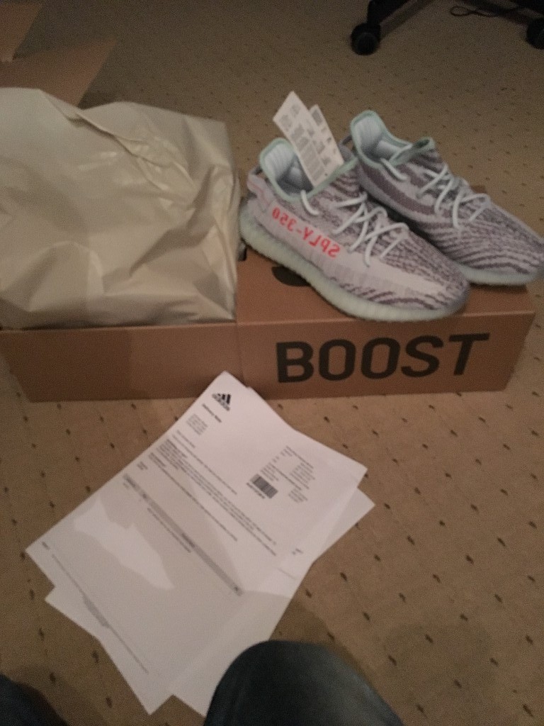 Yeezy 350 v2 Blue Tint Box KickPosters