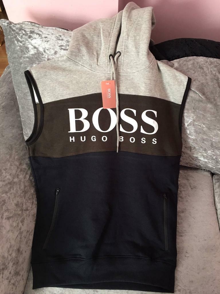 under armour shirt with hood