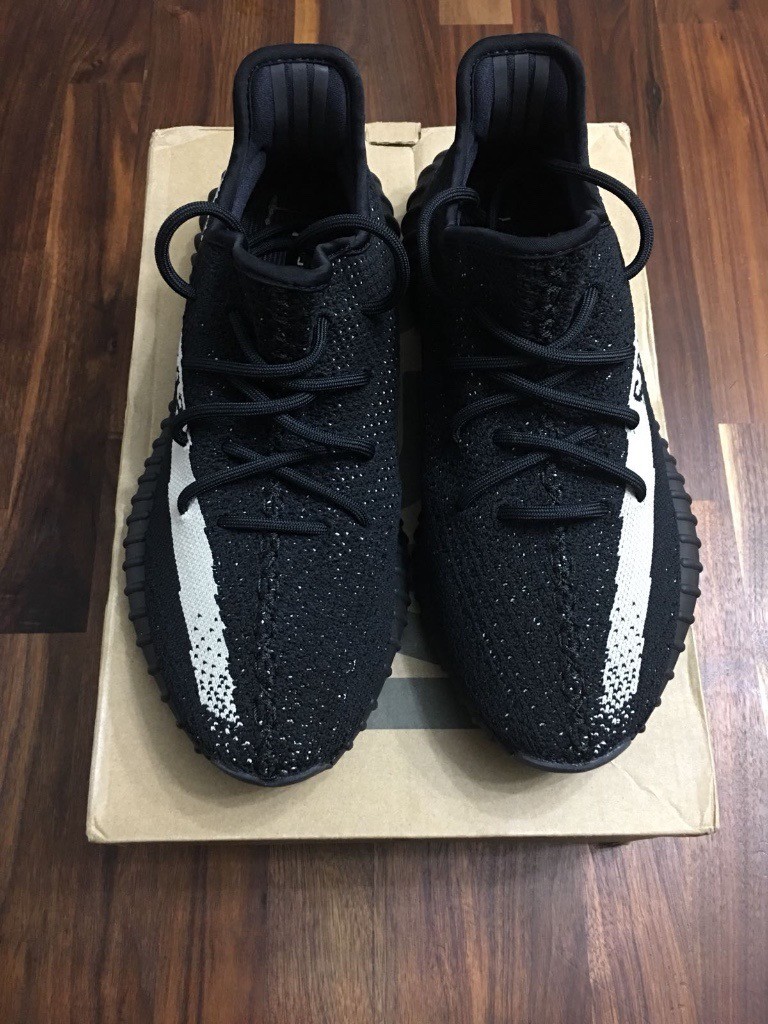 yeezy v1 oreo