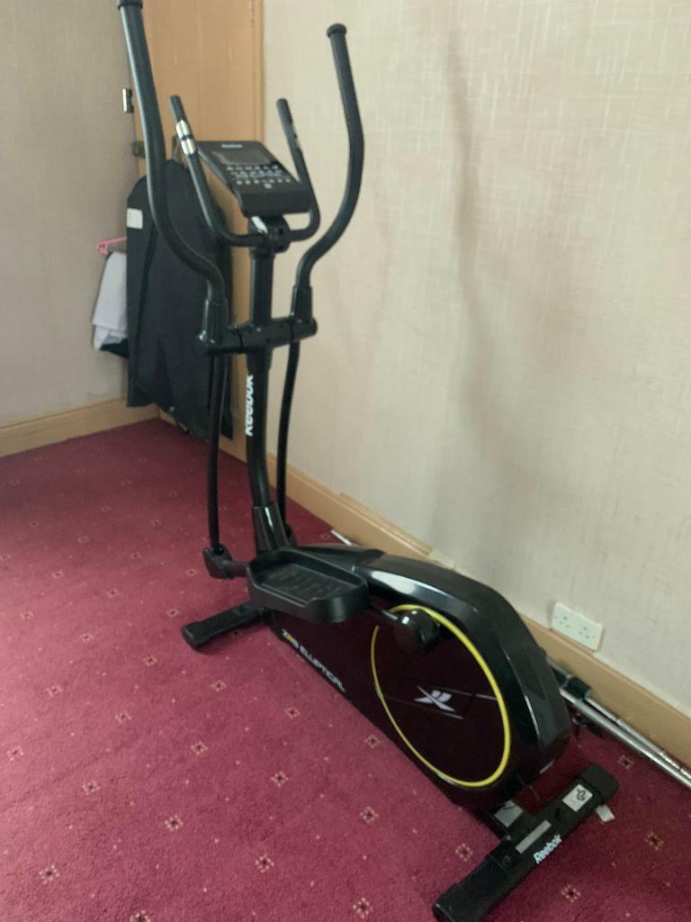zr8 elliptical cross trainer