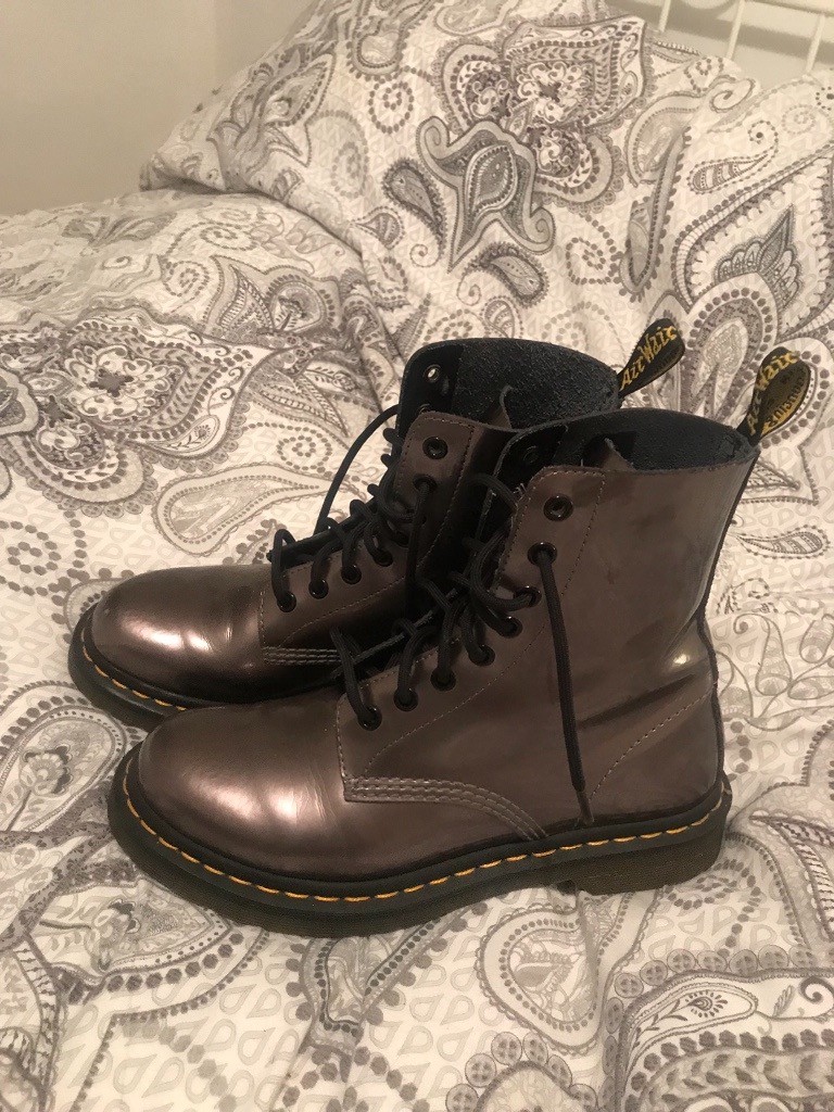 dr martens bronze metallic