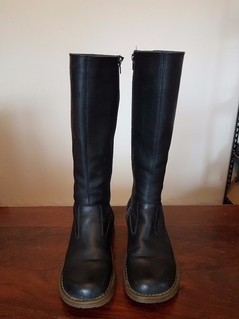 dr martens elena boots