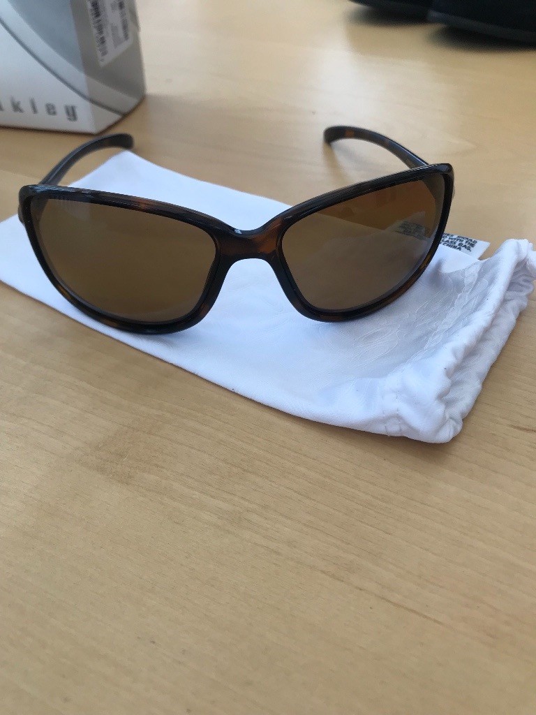 oakley cohort tortoise