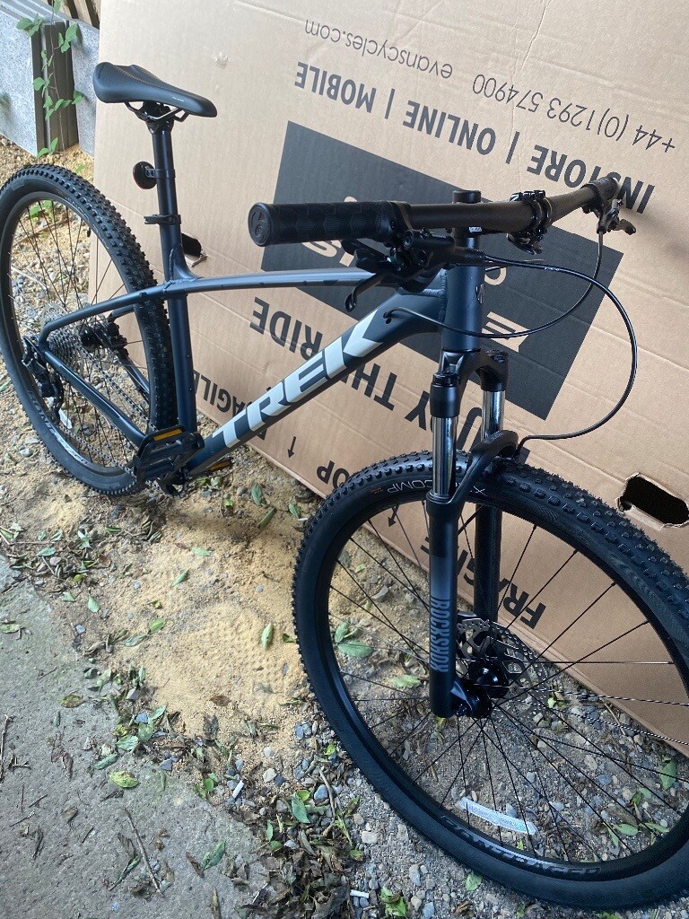 Evans Cycles Trek Marlin 6 2024 www.alhudapk