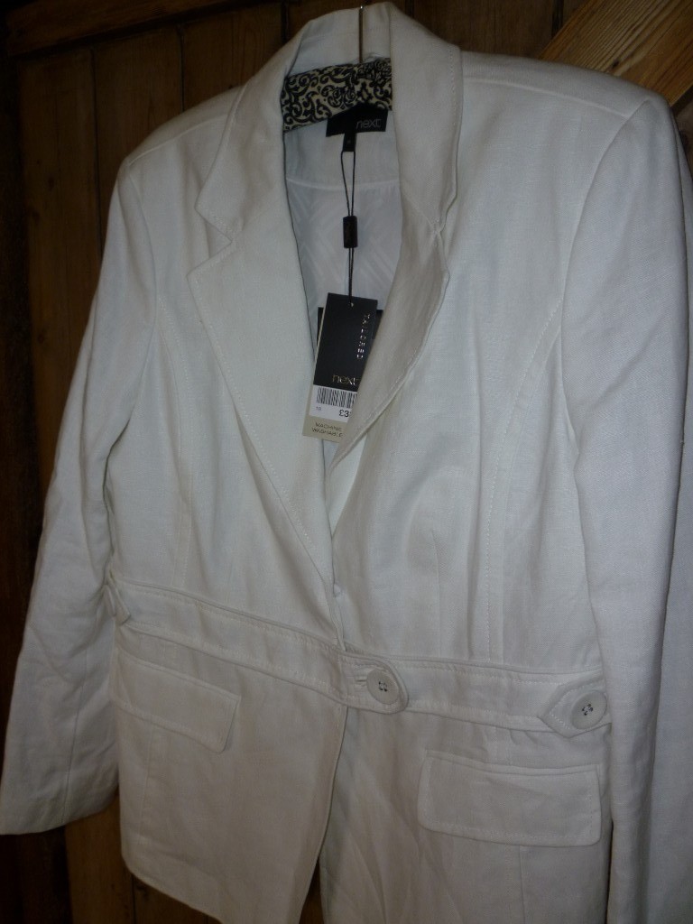 white jacket size 18