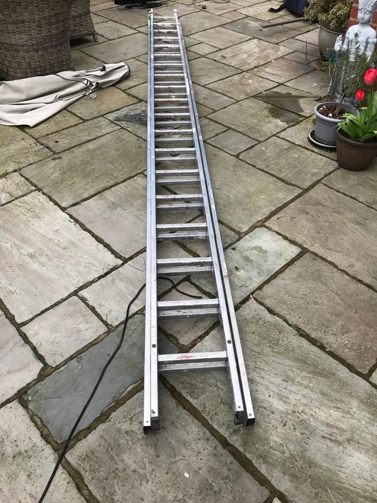 Ladder double extension approx 10m 2x5m. 38 rungs 2x19 rungs. in