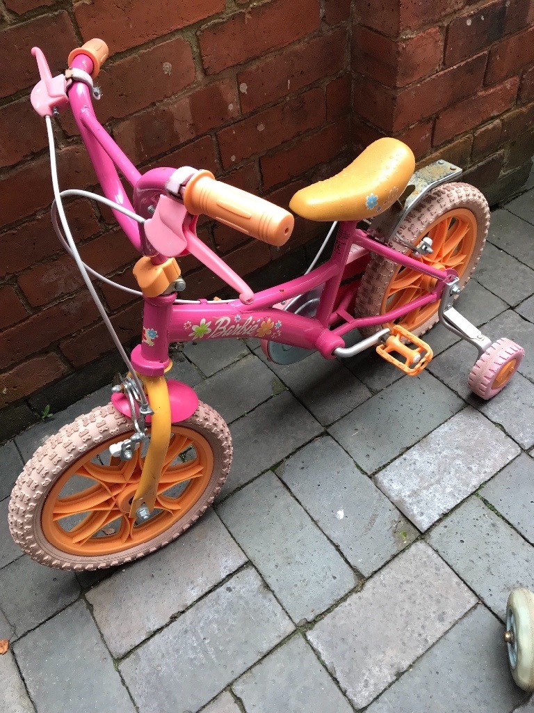 girls bike with stablisers