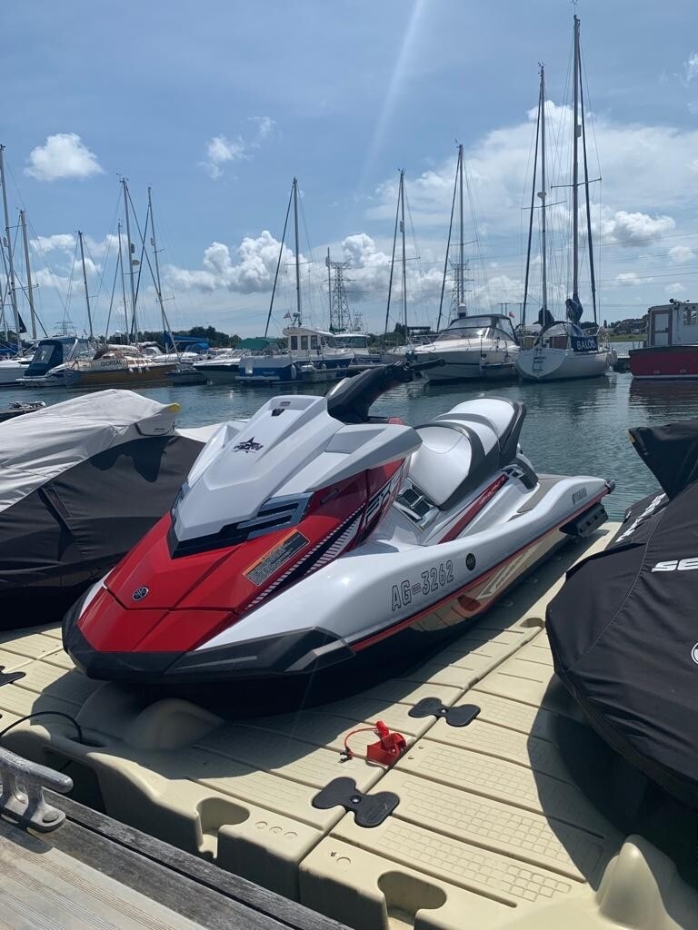 Yamaha Waverunner Jet Ski FX High Output 1.8 With loads of extras