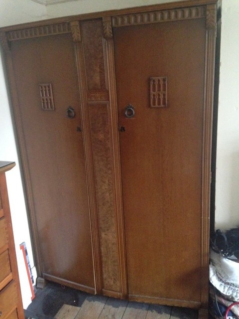 Two Vintage Tudor Rose Golden Oak Wardrobe In Southampton
