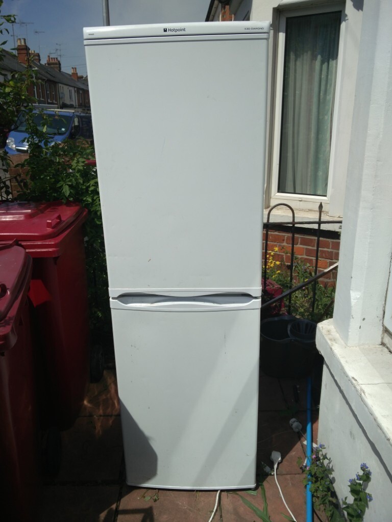 Hotpoint fridge freezer Free. Collection only in Reading, Berkshire