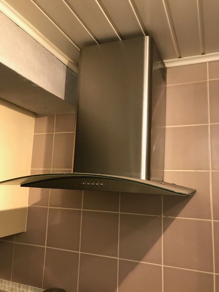 Chrome hob extractor hood with 3 power settings in Torquay, Devon