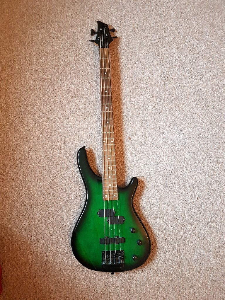 Bass Guitar for Sale in Leicester, Leicestershire Gumtree