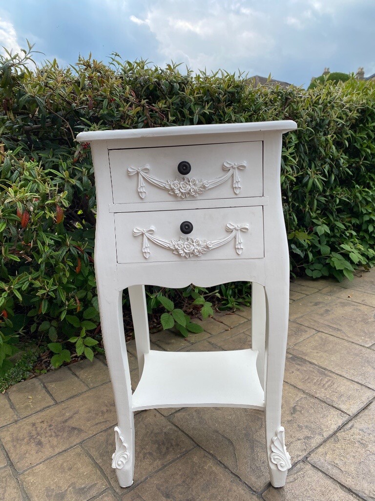 Toulouse Ivory 2 Drawer Bedside Table in Sheffield, South Yorkshire
