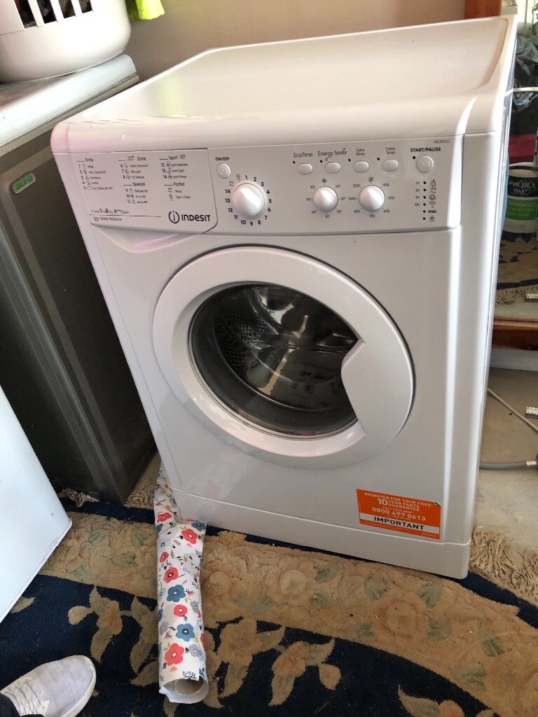 Indesit 8kg Washing Machine 12 Months Old Fully Working With