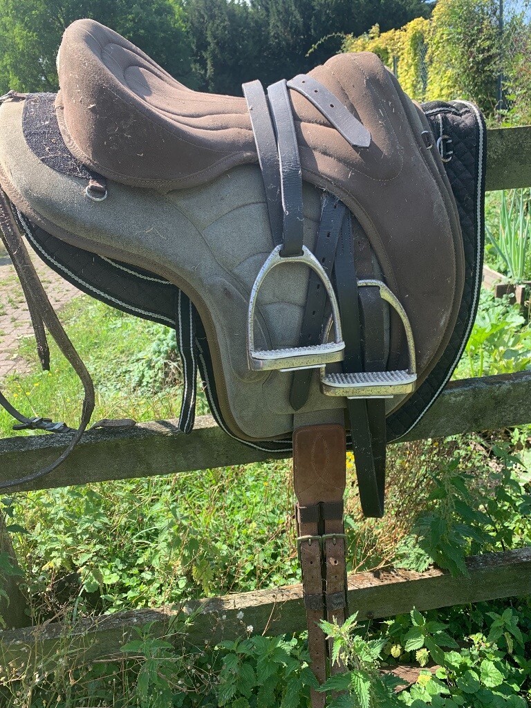 Treeless saddle in Highbridge, Somerset Gumtree