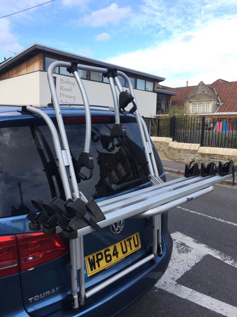 Atera Linea rear 3 bike rack with VW Touran (200315) mounting kit in