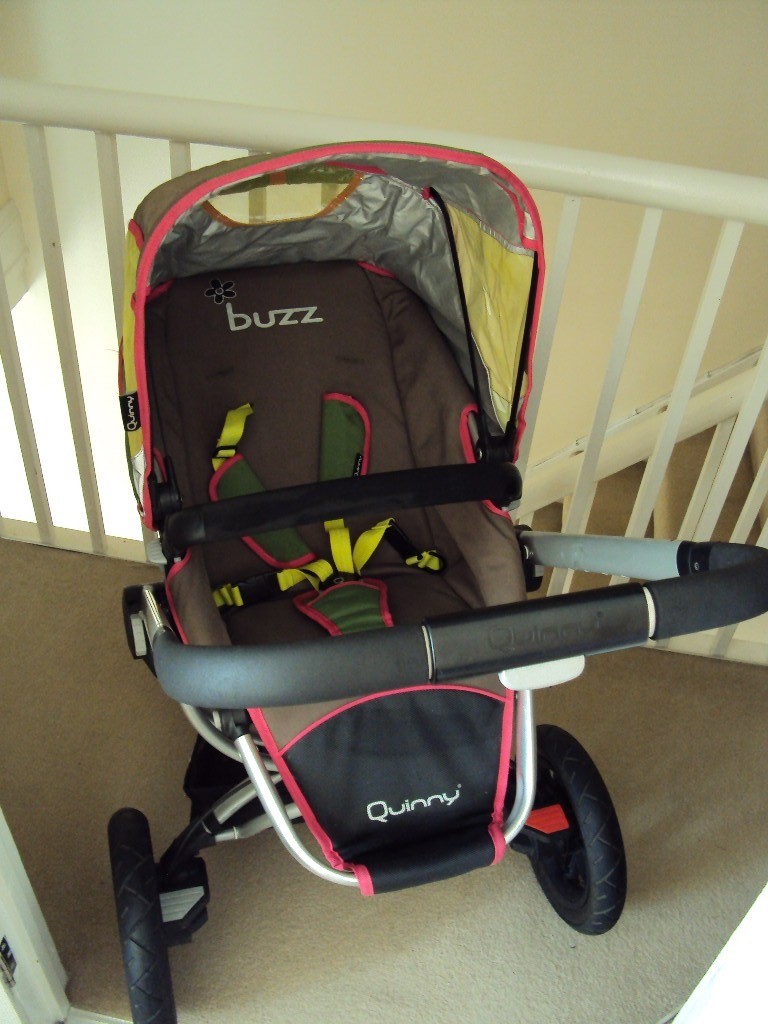 Quinny buzz travel system with lots of extras in Maidstone, Kent
