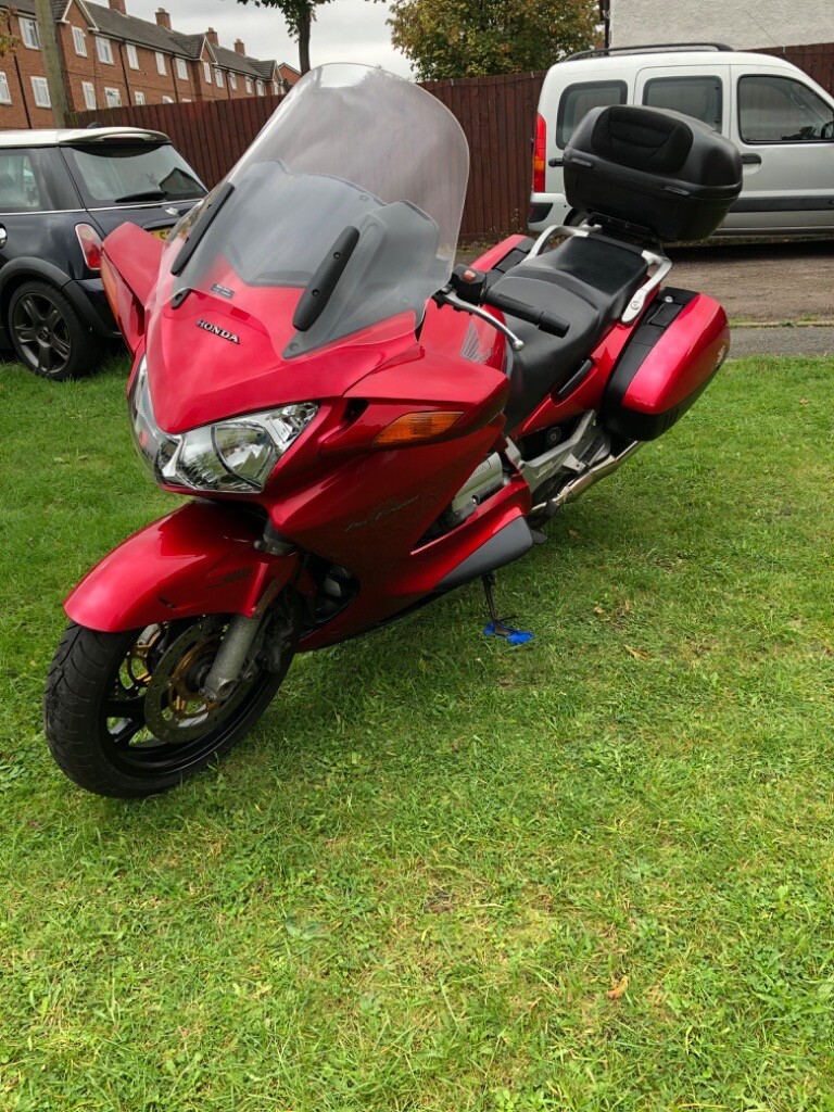 Honda st1300 pan european