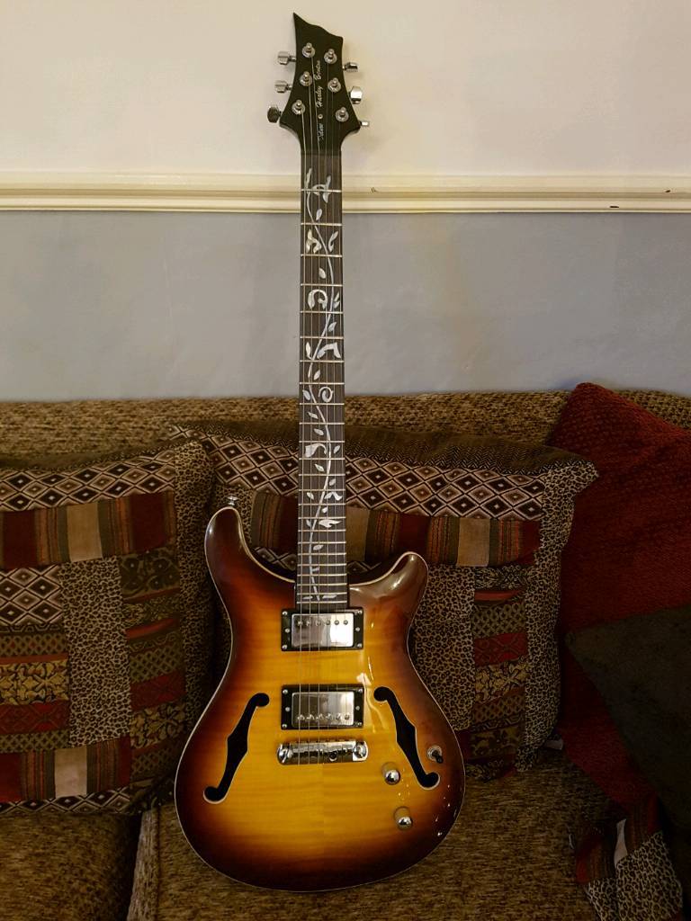 Harley Benton delux hollow body starburst electric Guitar in