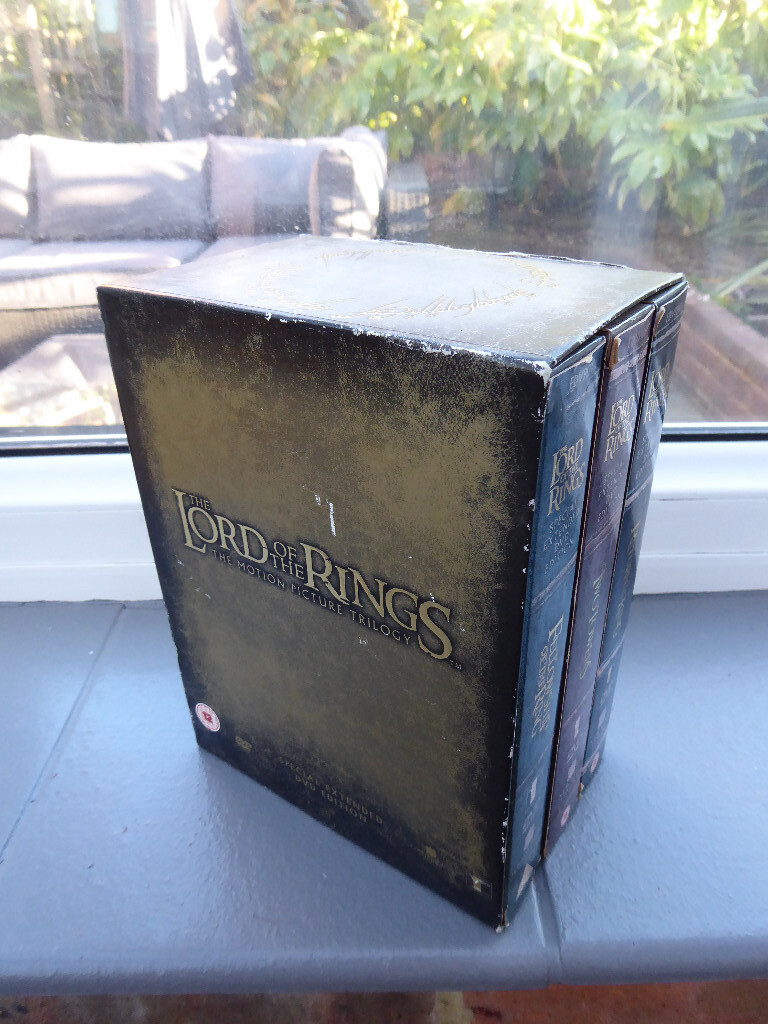 THE LORD OF THE RINGS SPECIAL EXTENDED EDITION DVD BOX SET | in Epsom