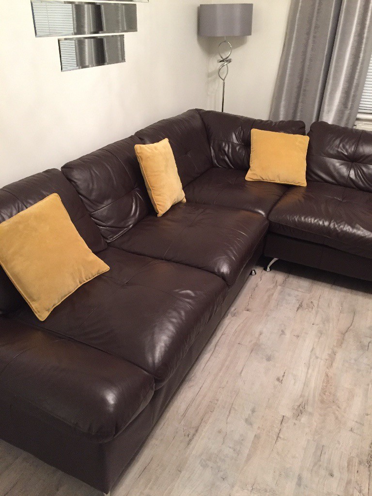 Brown leather corner sofa in East End, Glasgow Gumtree