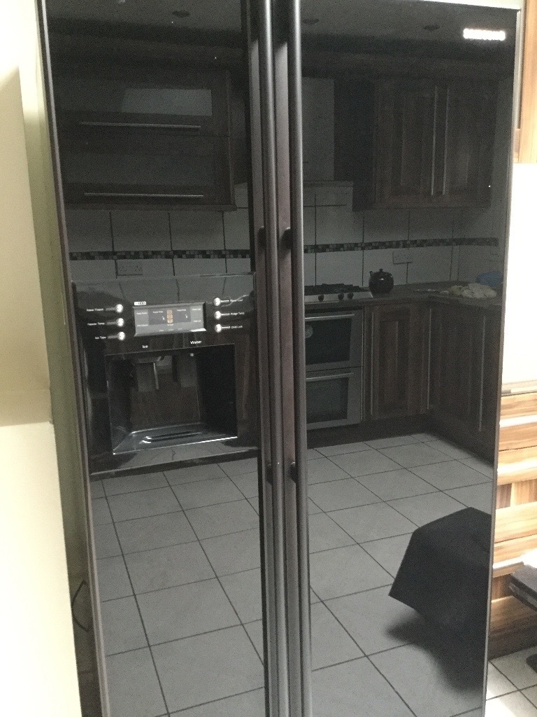 Samsung American style fridge Model number Rs21jlbg in Bradford, West Yorkshire Gumtree