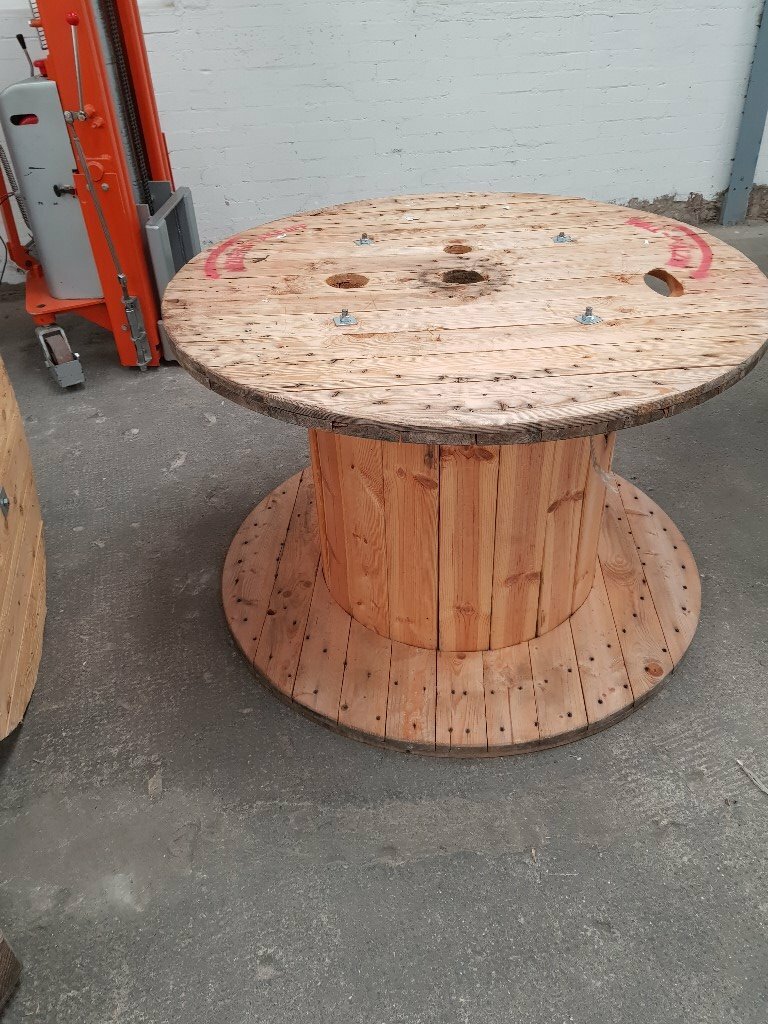 Medium Wooden Cable Coil . Wooden Reel . Wooden Cable Drum 