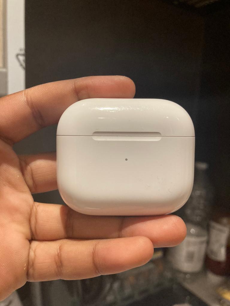 Apple Airpods 3rd Gen MagSafe Charging Case in Paddington, London