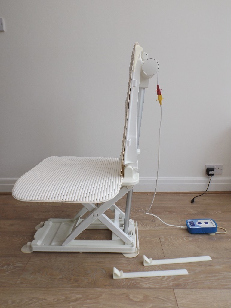 AquaJoy Bath Lift Premier plus in Timperley, Manchester Gumtree