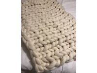 150x100 Vanilla colour 100% merino wool chunky knit blanket brand new 