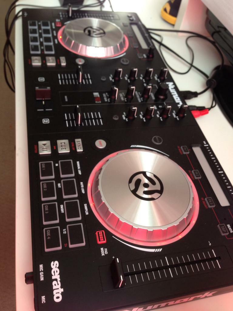 Numar Mixtrack Pro 3 dj mixer with speakers, headphones, laptop stand