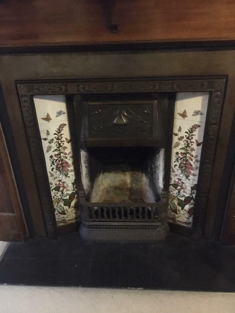 Original 1930s wooden fire surround and cast iron fireplace in