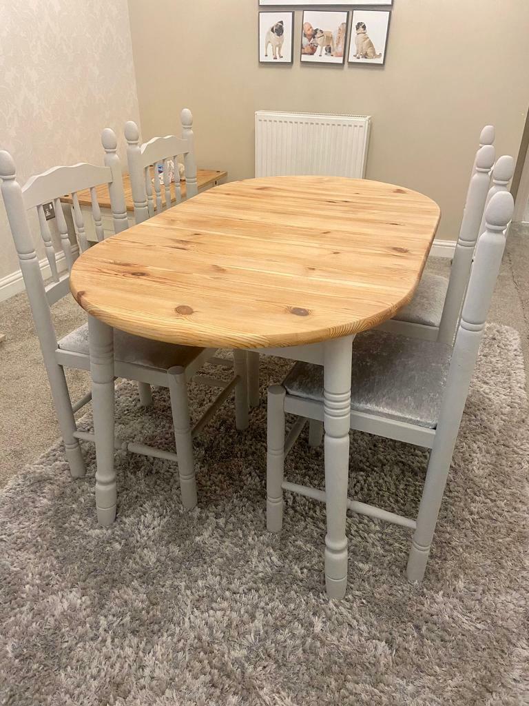 SHABBY CHIC FARMHOUSE EXTENDABLE DINING TABLE AND FOUR CHAIRS in