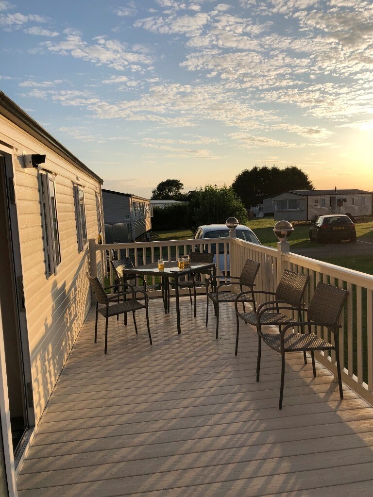 Affordable family owned caravan Skegness sleeps 8 in Wainfleet