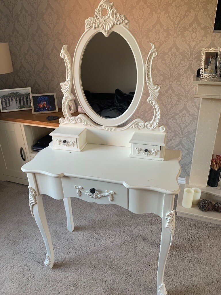 Toulouse Ivory Dressing Table Set From Dunelm in Hemel Hempstead, Hertfordshire Gumtree