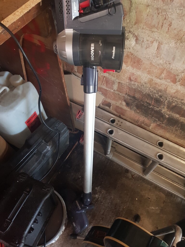 Hoover Freedom Handy Cordless Handheld Vacuum Cleaner in Cregagh