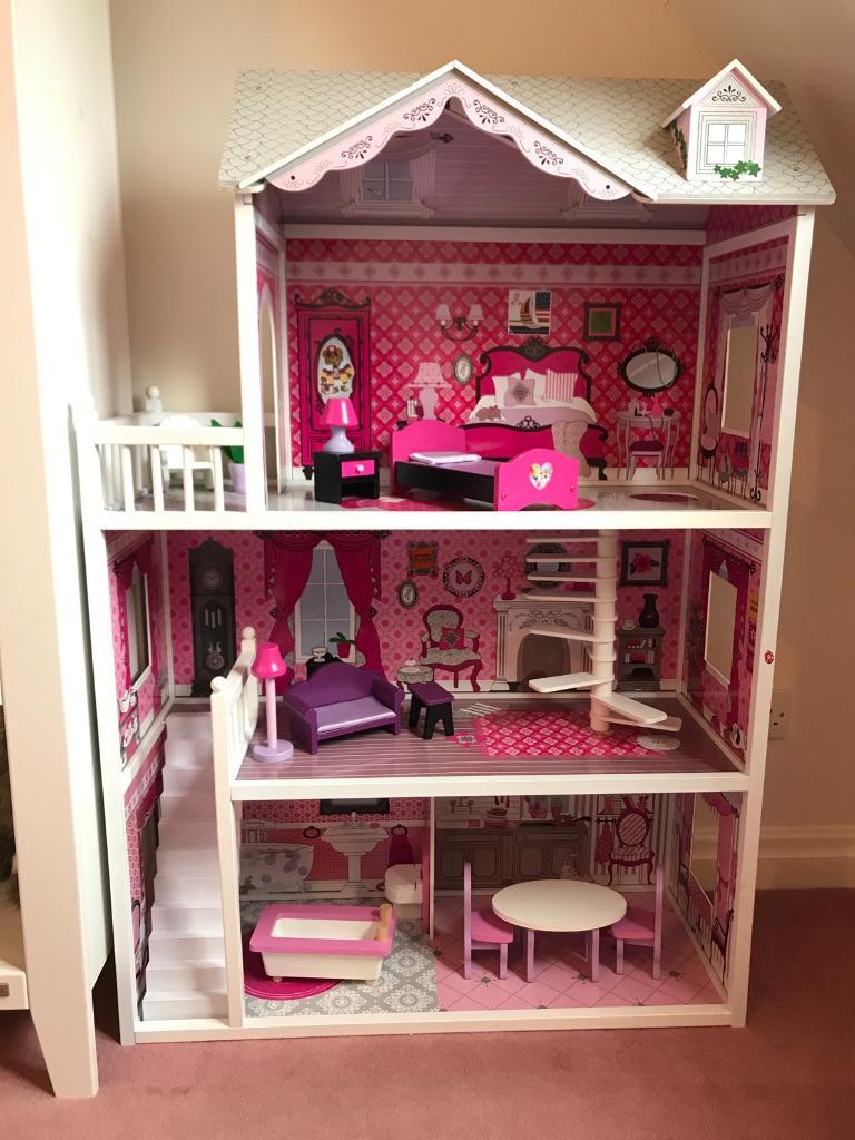Isabelle dolls house fully furnished with furniture and dolls in