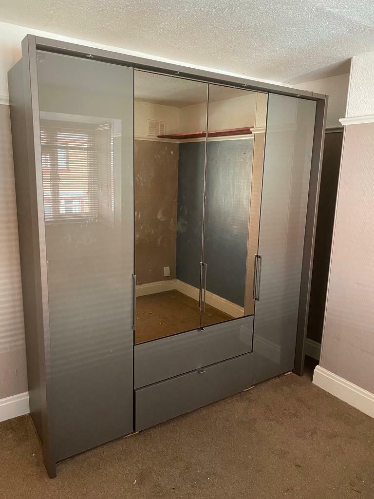 Amazing 4 door bifold wardrobe in Exeter, Devon Gumtree