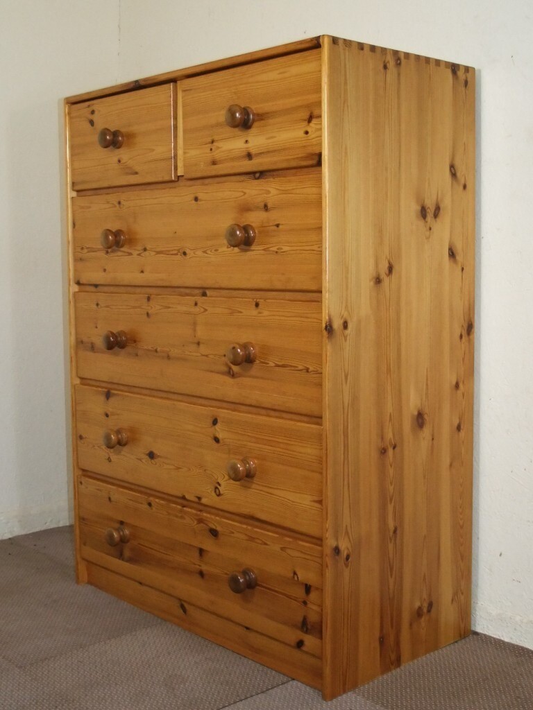 31 LARGE VINTAGE HONEY PINE CHEST OF DRAWERS FREE DELIVERY EDINBURGH