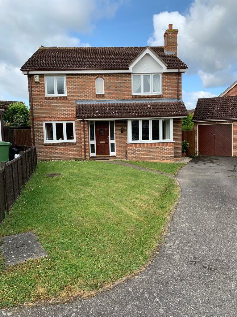 4 Bedroomed Detached House to Rent in Billericay in Billericay, Essex
