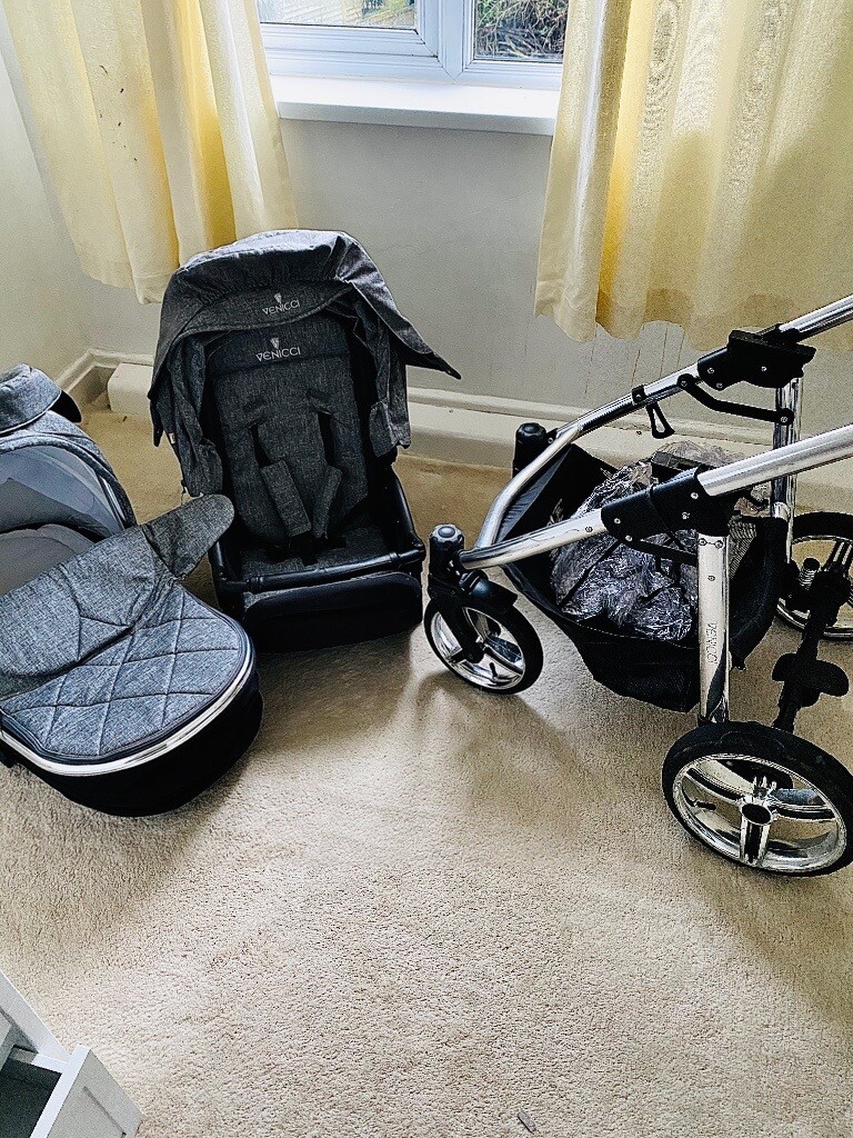 Venicci pram set! in Dewsbury, West Yorkshire Gumtree