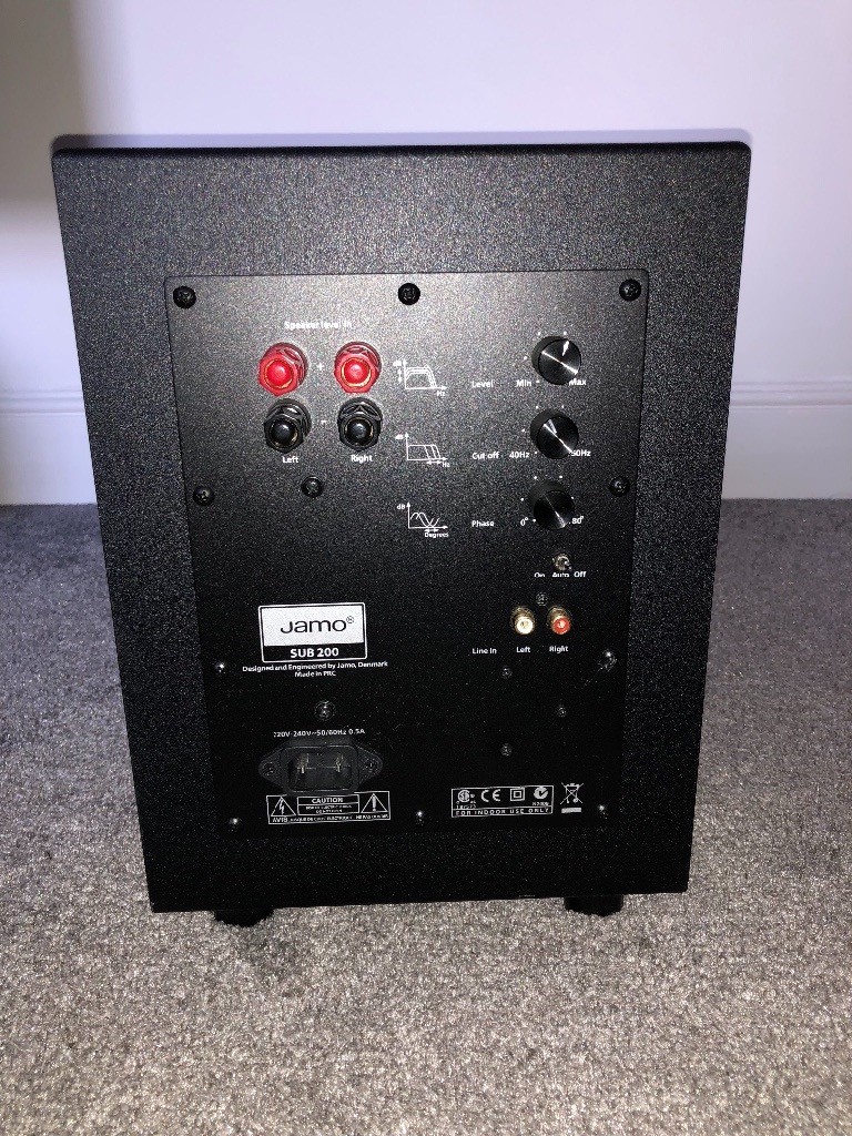 Black 200W active JAMO SUB 200 powered SUBWOOFER in Hampton, London
