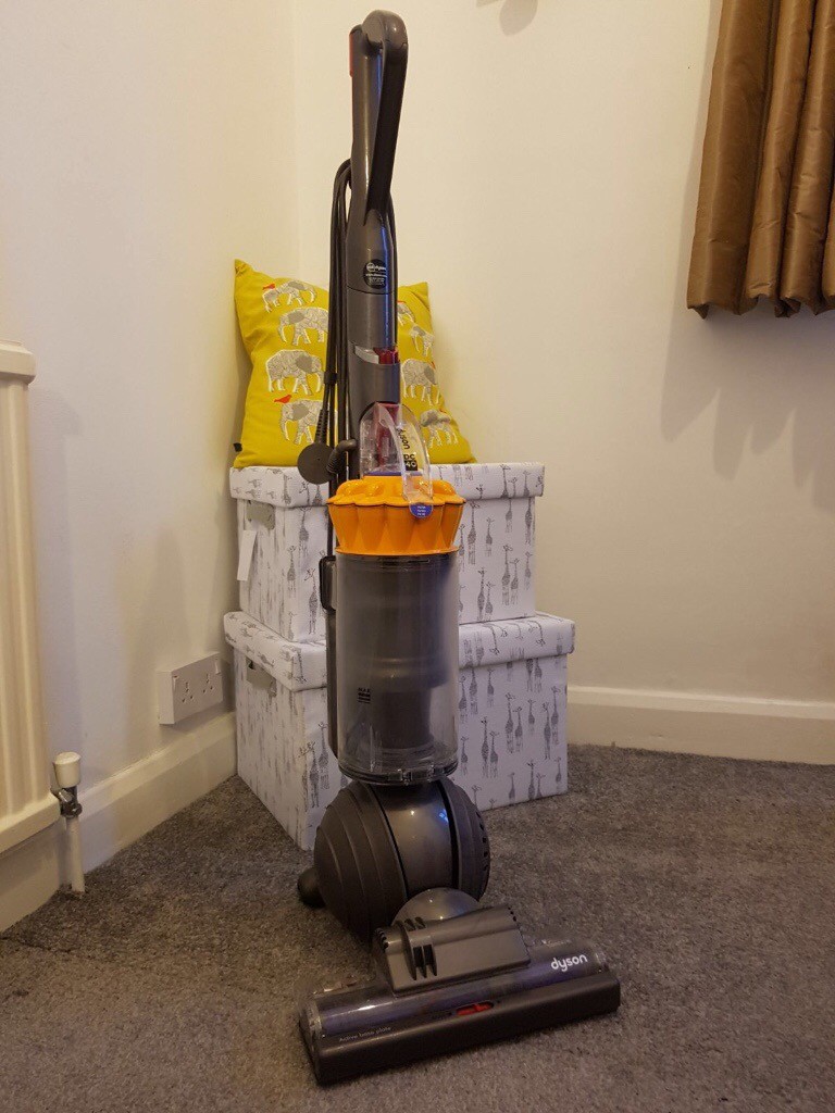 DC40 Dyson Ball Vacuum Cleaner in Loughton, Essex Gumtree