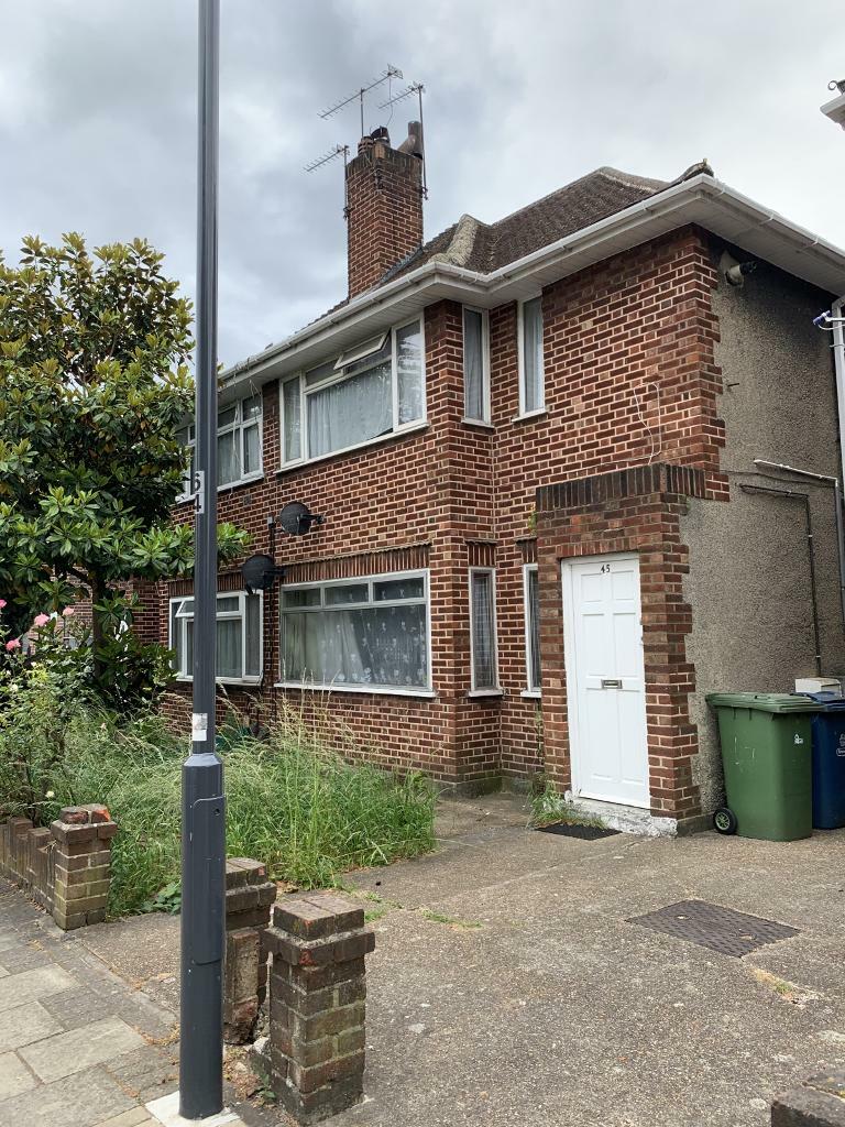 2 bedroom flat in Honeypot Lane, NW9 in Kingsbury, London Gumtree