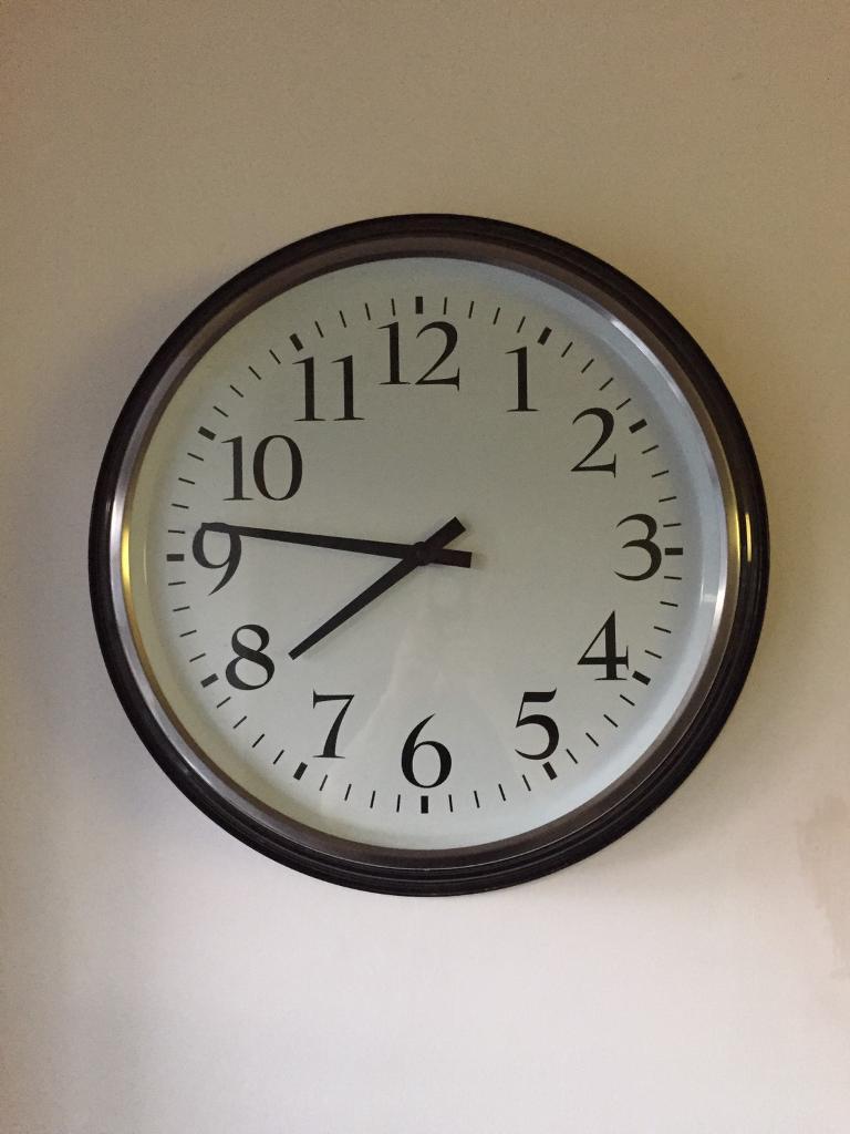 large wall clock | in cumbernauld, glasgow | gumtree